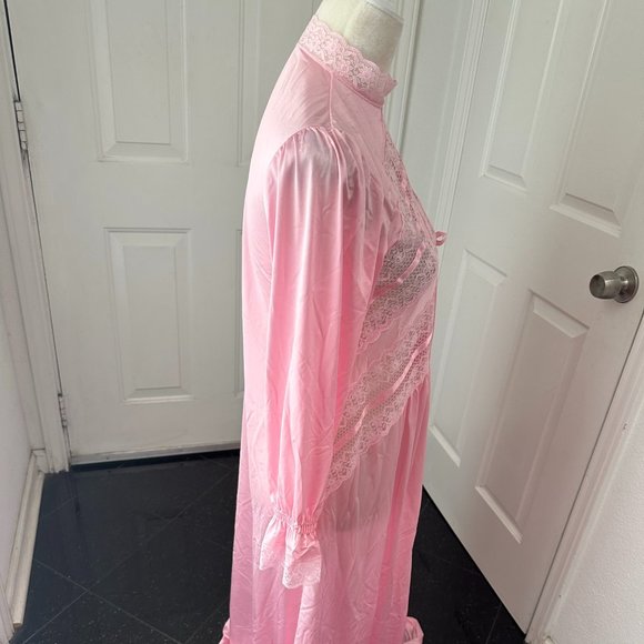 Vintage 60s Gilead Romantic Pink Lace Robe / Negligee Size S - Picture 9 of 12